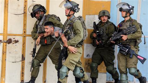 İsrail, Batı Şeria’da 6 bine yakın Filistinliyi gözaltına aldı